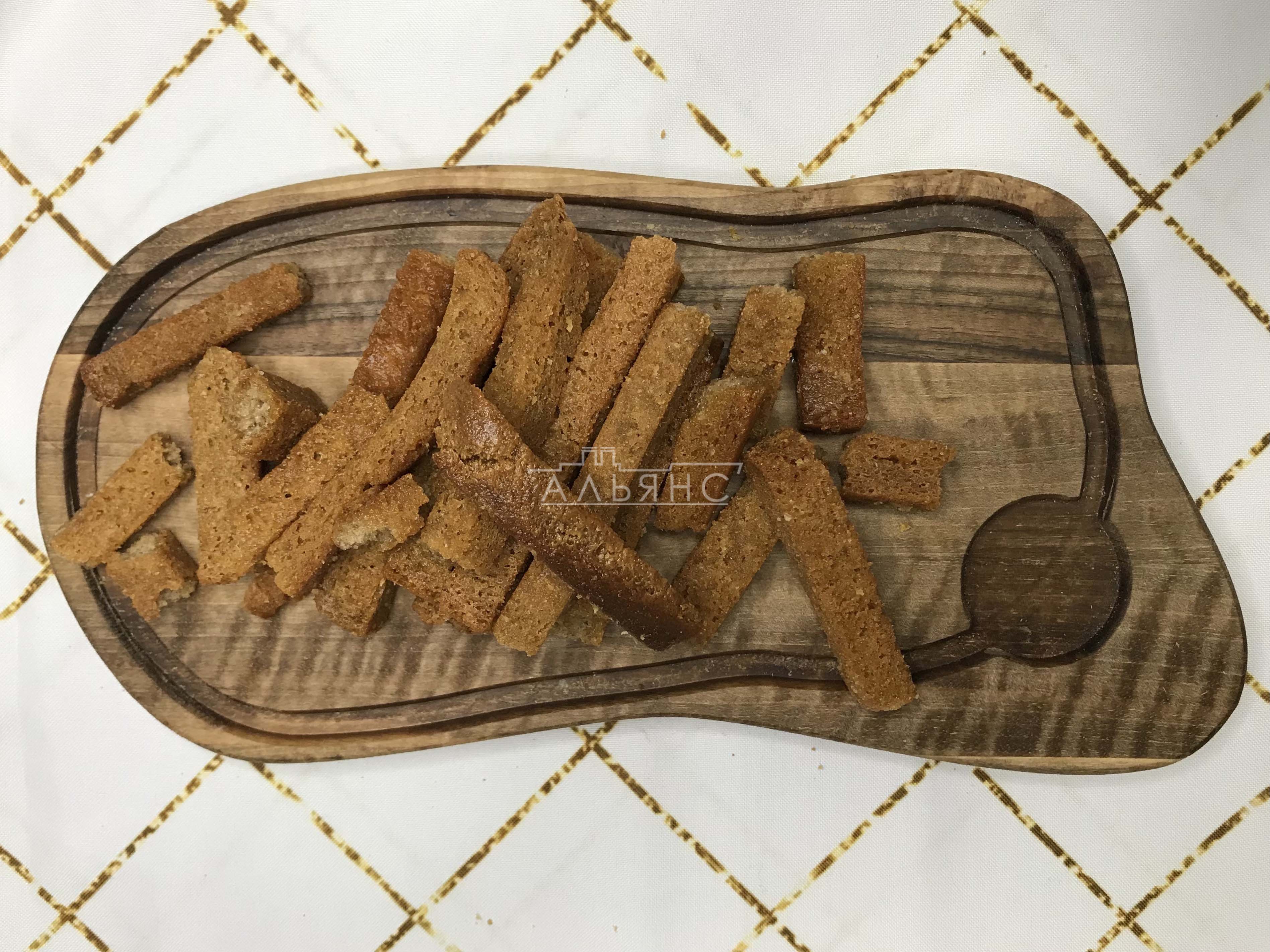 Деревенские гренки с чесноком в Санкт-Петербурге