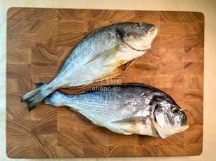 Ведро Ржаные гренки со вкусом Раки крабы (1 кг): Дорадо вяленая