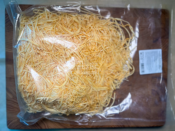 Сырный продукт ФЕРМЕРСКИЙ паутинка с паприкой в Санкт-Петербурге
