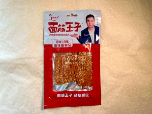 Сыр к пиву: Мучные полоски КРАСНЫЕ со вкусом пряной говядины 76 гр