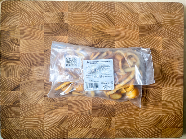 Сыр 150 гр ГОРНЫЙ СЫРОВАР (Ассорти копчёный) в Санкт-Петербурге