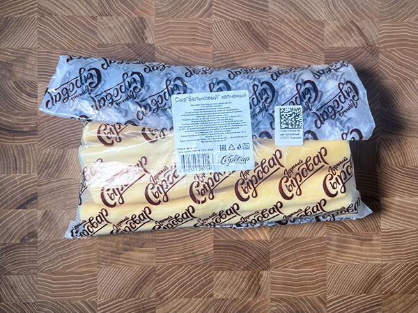 Сыр 1 кг ГОРНЫЙ СЫРОВАР (Балыковый копчёный) в Санкт-Петербурге